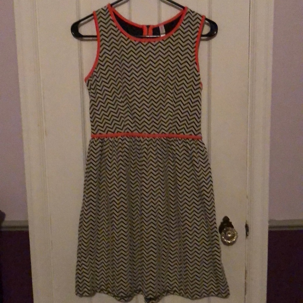 Mid length Cheveron Dress with Pink Trim